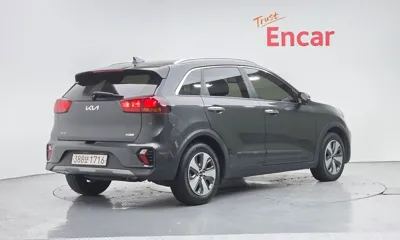 Kia Niro 2022, 61506 км, за 11093.61 USD