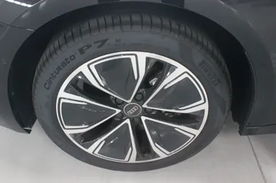 Audi A5 2025, 2150 км, за 65636.08 USD