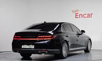 Genesis G90 2019, 146536 км, за 18983.18 USD