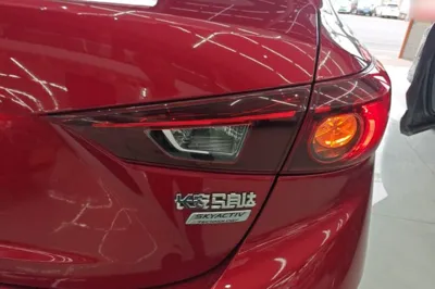 Mazda Mazda 3 Axela 2017, 128900 км, за 7090 USD - фото 9