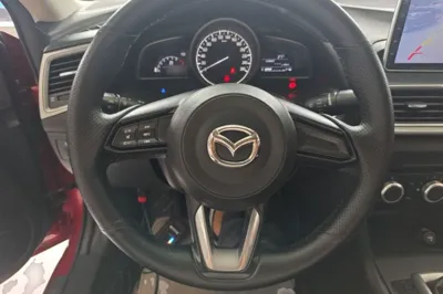 Mazda Mazda 3 Axela 2017, 128900 км, за 7090 USD - фото 13