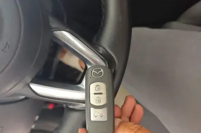 Mazda Mazda 3 Axela 2017, 128900 км, за 7090 USD - фото 23