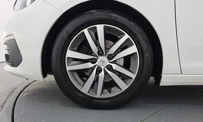 Peugeot 308 2019, 170060 км, за 5276.88 USD