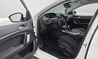 Peugeot 308 2019, 170060 км, за 5276.88 USD - фото 10