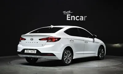 Hyundai Avante 2019, 117090 км, за 6406.53 USD
