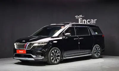 Kia Canival · 2021 год
