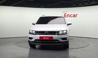 Volkswagen Tiguan 2018, 129384 км, за 10437.18 USD