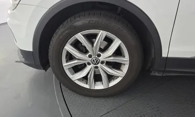 Volkswagen Tiguan 2018, 129384 км, за 10437.18 USD