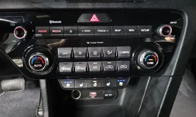 Kia Sportage 2019, 81123 км, за 11265.22 USD - фото 18