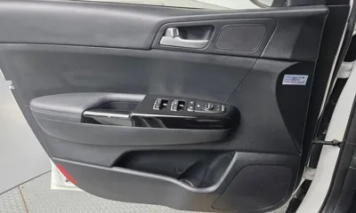 Kia Sportage 2019, 81123 км, за 11265.22 USD - фото 24