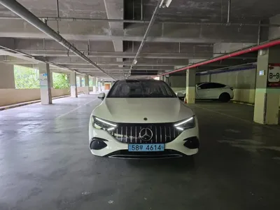 Mercedes-Benz EQE · 2023 год