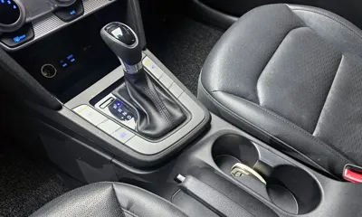 Hyundai Avante 2019, 63432 км, за 7548.9 USD - фото 9