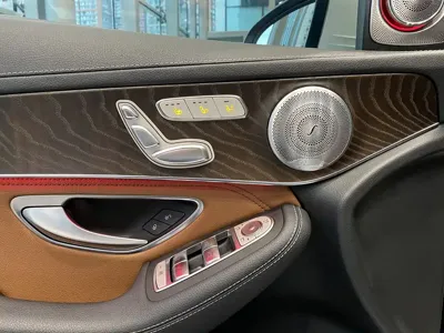 Mercedes-Benz GLC 2020, 67000 км, за 26531.13 USD