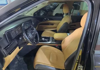 Kia Canival 2022, 116908 км, за 4065.15 USD