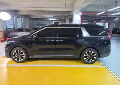 Kia Canival 2022, 116908 км, за 4065.15 USD