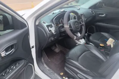 Jeep Compass 2017, 61500 км, за 6461 USD - фото 13