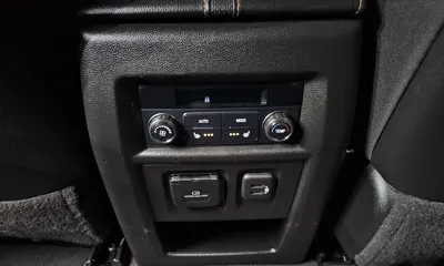 ChevroletGMDaewoo Traverse 2020, 140023 км, за 11441.2 USD - фото 19