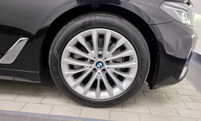 BMW 5-Series 2023, 59638 км, за 23003.72 USD