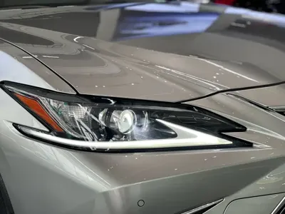 Lexus ES 2020, 88000 км, за 21289.37 USD