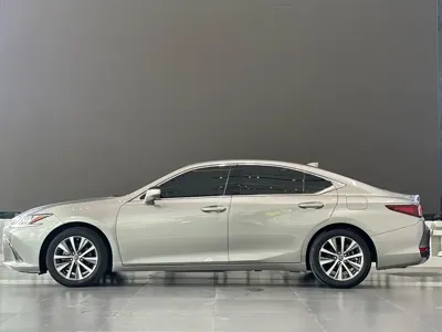Lexus ES 2020, 88000 км, за 21289.37 USD - фото 7