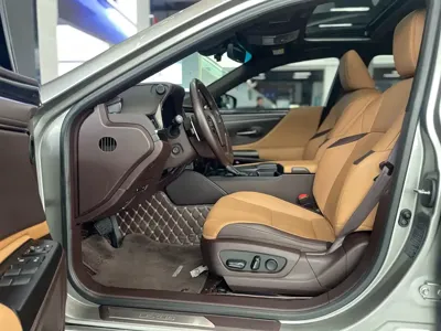 Lexus ES 2020, 88000 км, за 21289.37 USD - фото 8