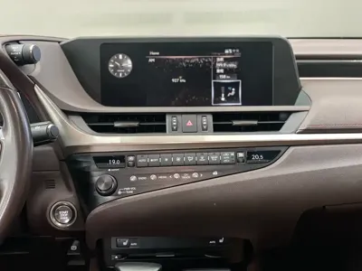Lexus ES 2020, 88000 км, за 21289.37 USD - фото 17