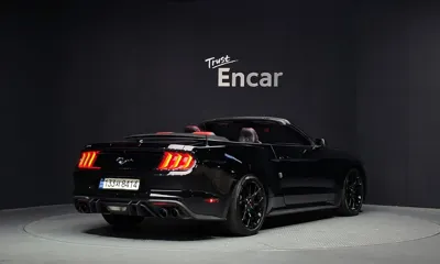 Ford Mustang 2018, 83366 км, за 12603.39 USD