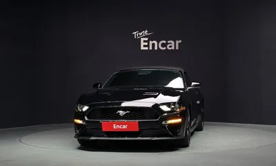 Ford Mustang 2018, 83366 км, за 12603.39 USD