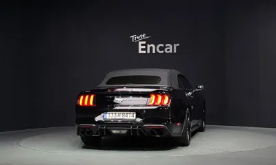 Ford Mustang 2018, 83366 км, за 12603.39 USD