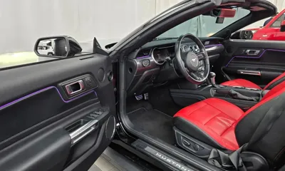 Ford Mustang 2018, 83366 км, за 12603.39 USD - фото 10