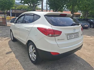 Hyundai Tucson 2011, 179109 км, за 2888.28 USD - фото 10
