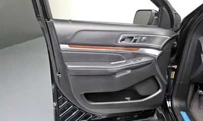 Ford Explorer 2017, 40693 км, за 10986.15 USD - фото 24