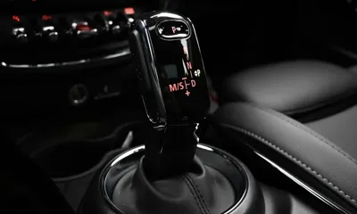 MINI Clubman 2023, 45390 км, за 14181.64 USD - фото 9