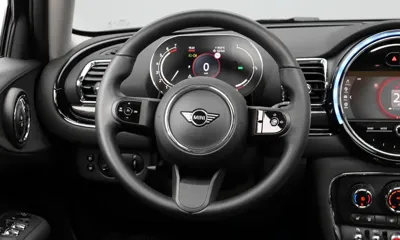 MINI Clubman 2023, 45390 км, за 14181.64 USD - фото 11