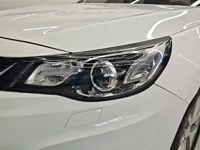 Chevrolet Malibu 2018, 117800 км, за 4692.38 USD