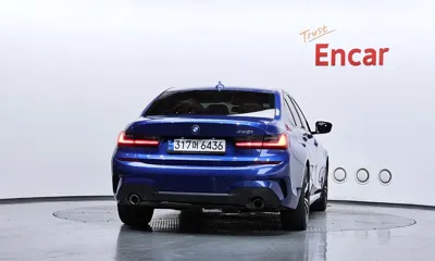 BMW 3-Series 2022, 51586 км, за 16931.61 USD