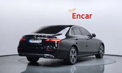 Mercedes-Benz E-Class 2022, 53628 км, за 23127.05 USD