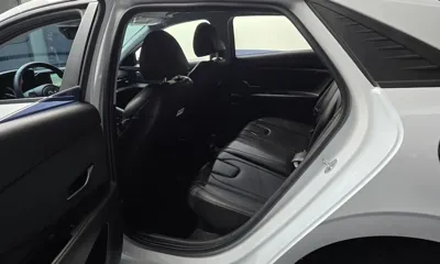 Hyundai Avante 2023, 65464 км, за 10733.81 USD - фото 26