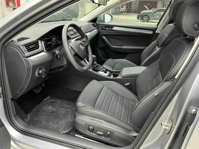 Skoda Superb 2024, 11700 км, за 20835.17 USD - фото 11