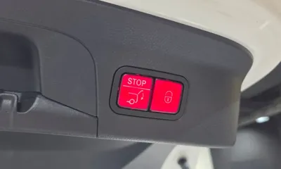 Mercedes-Benz GLC-Class 2017, 101129 км, за 17629.47 USD - фото 36
