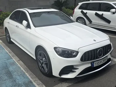 Mercedes-Benz E-Class · 2023 год