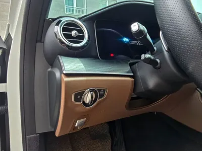 Mercedes-Benz E-Class 2023, 28000 км, за 32067.86 USD - фото 11