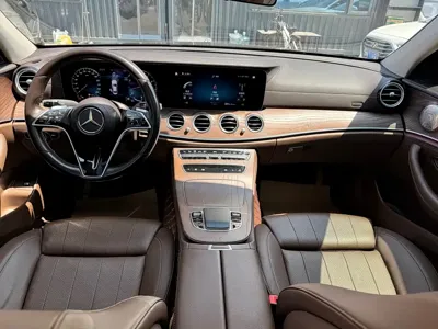 Mercedes-Benz E-Class 2021, 52000 км, за 27780.51 USD - фото 16