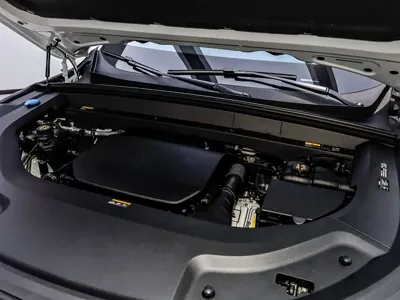 Li Auto Li L9 2025, 17500 км, за 47280.51 USD