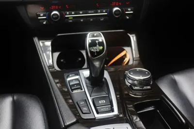 BMW 5-Series 2016, 98400 км, за 9386.9 USD - фото 18