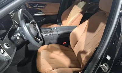 Mercedes-Benz E-Class 2024, 28504 км, за 34790.6 USD - фото 10