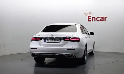 Mercedes-Benz E-Class 2022, 36043 км, за 29680.08 USD