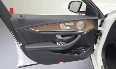 Mercedes-Benz E-Class 2022, 36043 км, за 29680.08 USD - фото 24