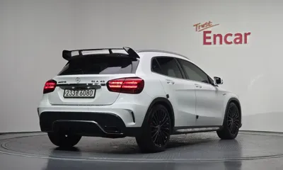 Mercedes-Benz GLA-Class 2019, 52596 км, за 14638.31 USD