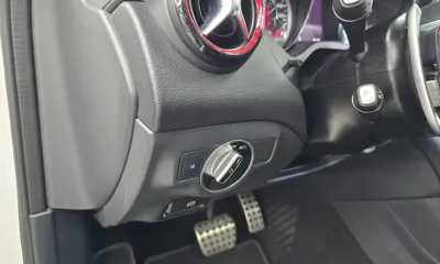Mercedes-Benz GLA-Class 2019, 52596 км, за 14638.31 USD - фото 17